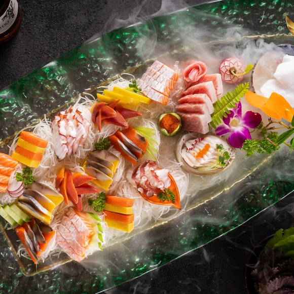 Sashimi tổng hợp